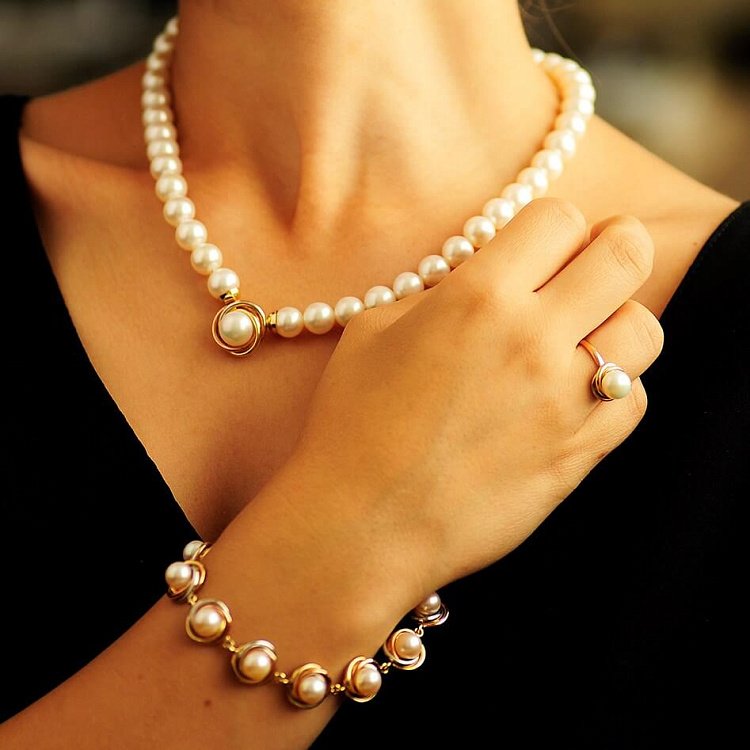 Колье из жемчуга со вставкой из белого,красного и желтого золота бус6531 от ювелирного магазина Оникс - 7