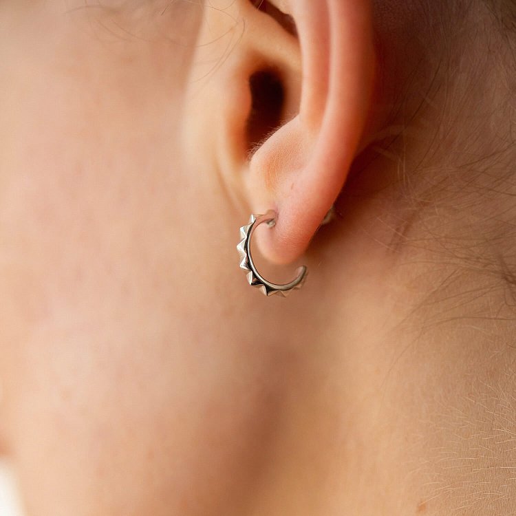 Сережки - пусети "Mona" у білому золоті с08446 від ювелірного магазину Онікс - 4