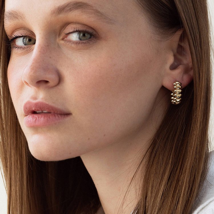 Сережки - кільця "Gemma" в жовтому золоті с08254 від ювелірного магазину Онікс - 5