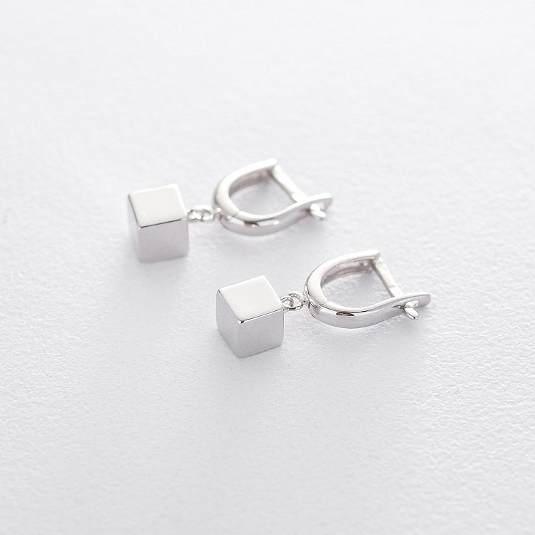 Золотые серьги "Квадратики" с06164 от ювелирного магазина Оникс