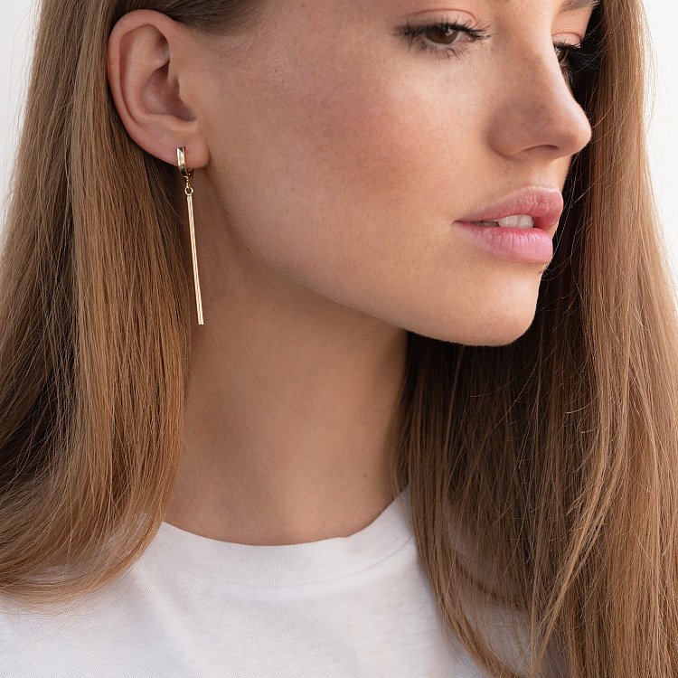 Серьги в желтом золоте на английской застежке с07083 от ювелирного магазина Оникс - 2