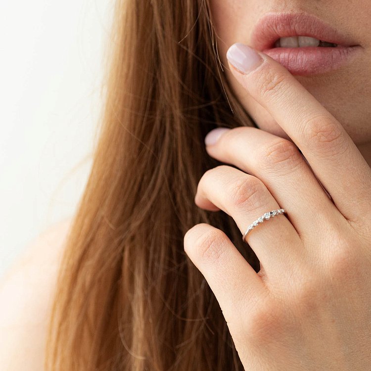 Золотое кольцо с бриллиантами к1885 от ювелирного магазина Оникс - 2