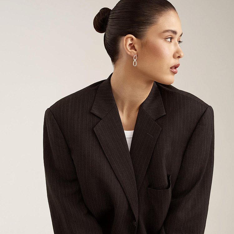 Серебряные серьги - пусеты "Влияние" 122981 от ювелирного магазина Оникс - 4