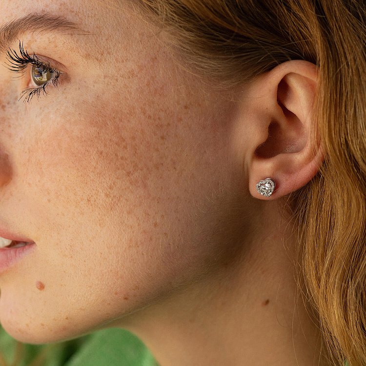 Золотые серьги - пусеты "Сердечки" с бриллиантами 335761121 от ювелирного магазина Оникс - 1