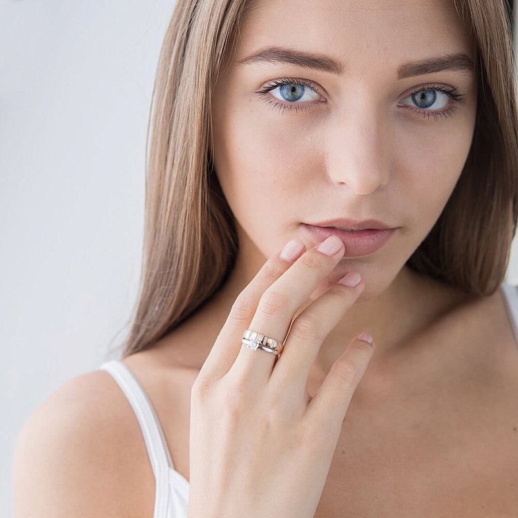 Заручальна каблучка з фіанітами к04240 від ювелірного магазину Онікс - 3