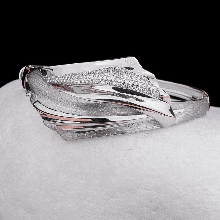 Женский браслет из белого золота с фианитами б00848ж от ювелирного магазина Оникс - 1