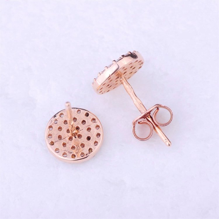 Золоті сережки-пусети з фіанітами (8 мм) с02454 від ювелірного магазину Онікс - 1