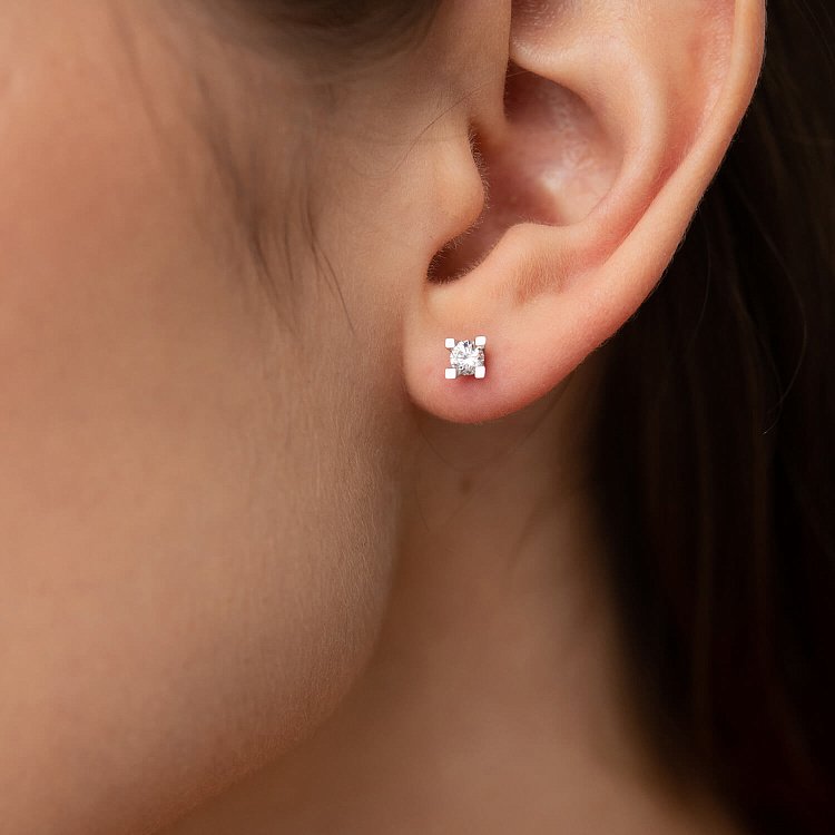 Золотые серьги - пусеты (фианит) с06153 от ювелирного магазина Оникс - 3