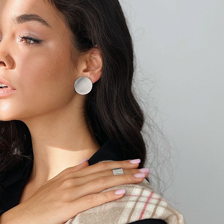 Серьги "Большие кометы" в белом золоте с06677 от ювелирного магазина Оникс - 8