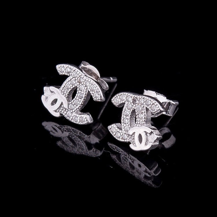 Эксклюзивные серебряные серьги с фианитами 121666 от ювелирного магазина Оникс - 3