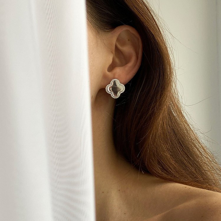 Золоті сережки "Конюшина" з фіанітами с06170 від ювелірного магазину Онікс - 3