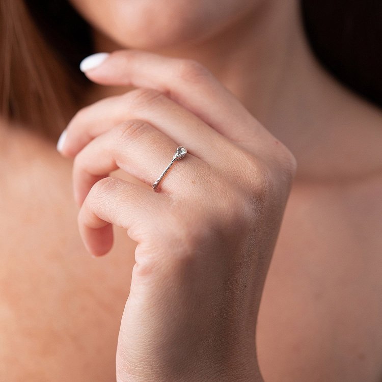 Золота каблучка "Змій Уроборос" к06905 від ювелірного магазину Онікс - 2