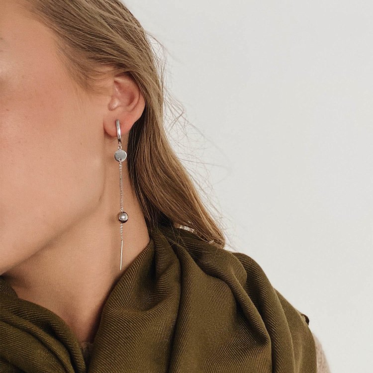 Серебряные серьги "Шарики" на английской застежке 122224 от ювелирного магазина Оникс - 5