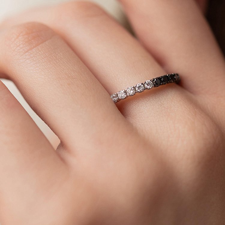 Золота каблучка з білими та чорними діамантами кб0470di від ювелірного магазину Онікс - 4