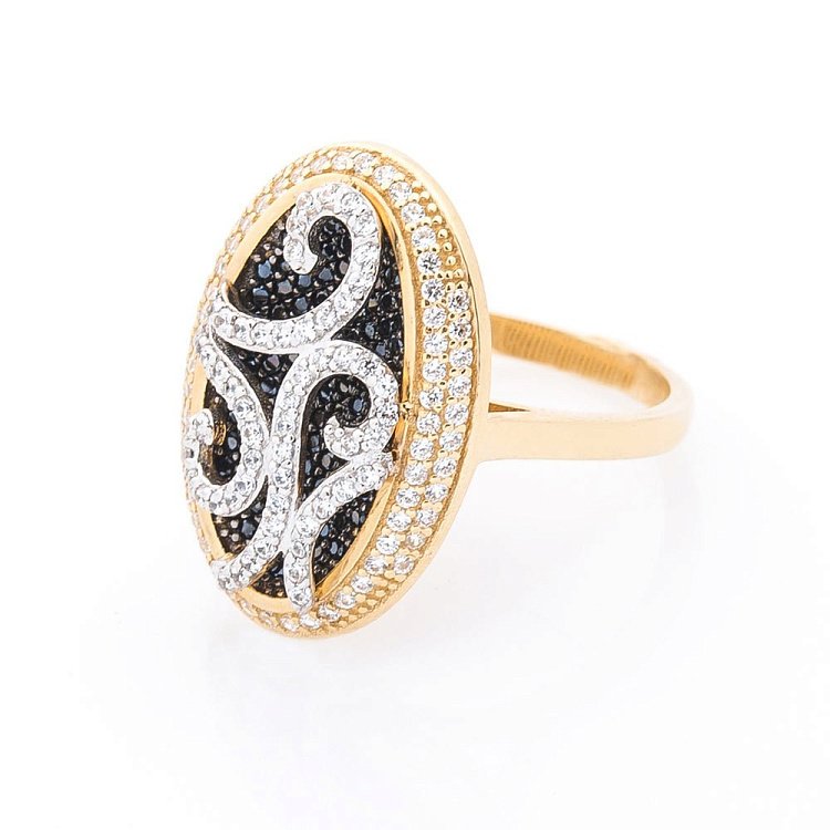 Золотое кольцо с фианитами к03605 от ювелирного магазина Оникс