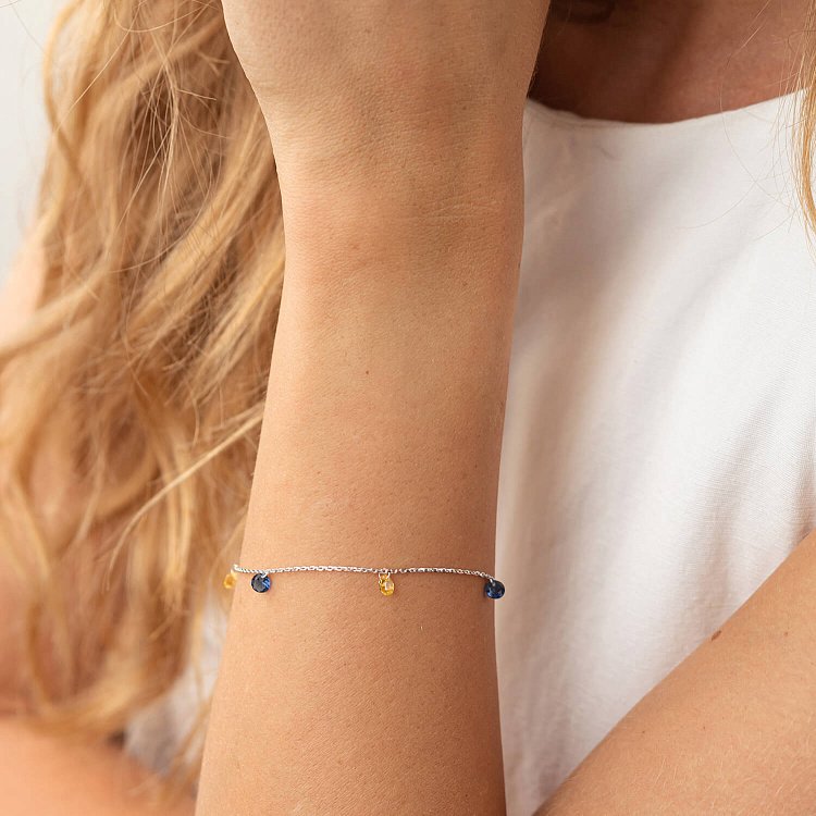 Браслет "Українка" у білому золоті (сині та жовті фіаніти) б05119 від ювелірного магазину Онікс - 6