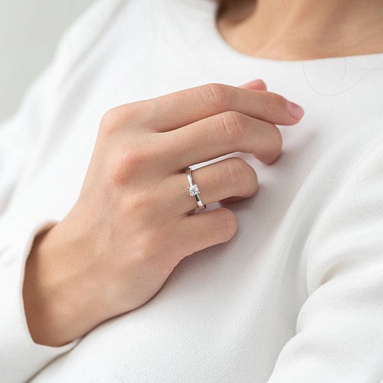 Помолвочное кольцо в белом золоте (куб. цирконий Swarovski) к06310 №2