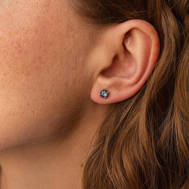 Золотые серьги-пусеты (топаз "Лондон голубой") сб0118gl от ювелирного магазина Оникс - 1