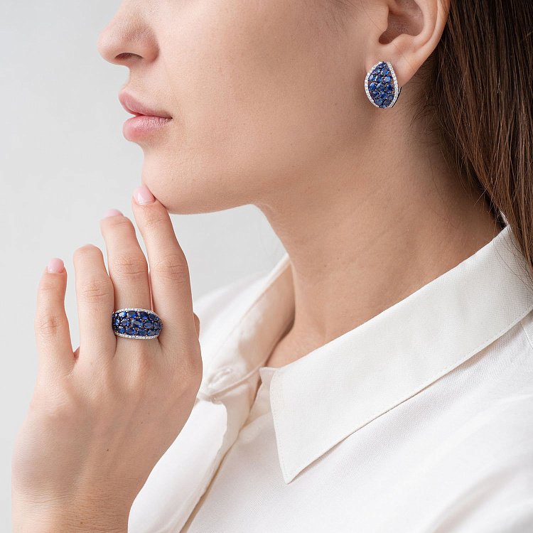 Золотое кольцо с бриллиантами и сапфирами MR16037gm от ювелирного магазина Оникс - 1