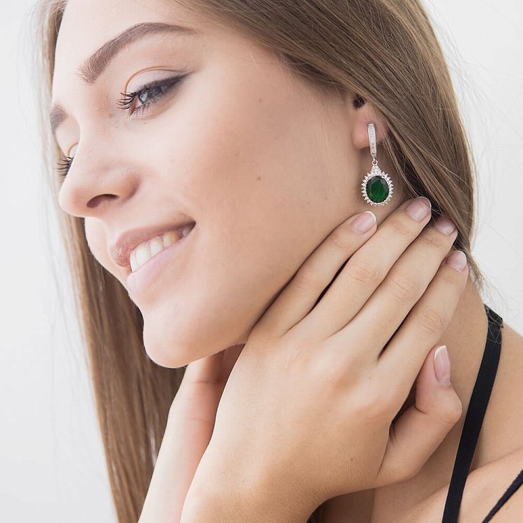 Серьги с зелеными фианитами с8 от ювелирного магазина Оникс - 3