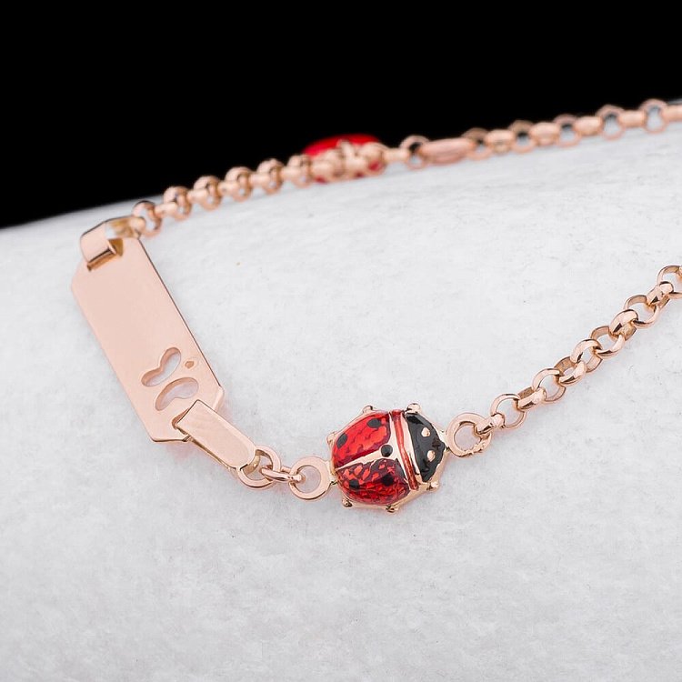 Золотой детский браслет "Божья коровка, Сердце" для гравировки б01945 от ювелирного магазина Оникс - 1