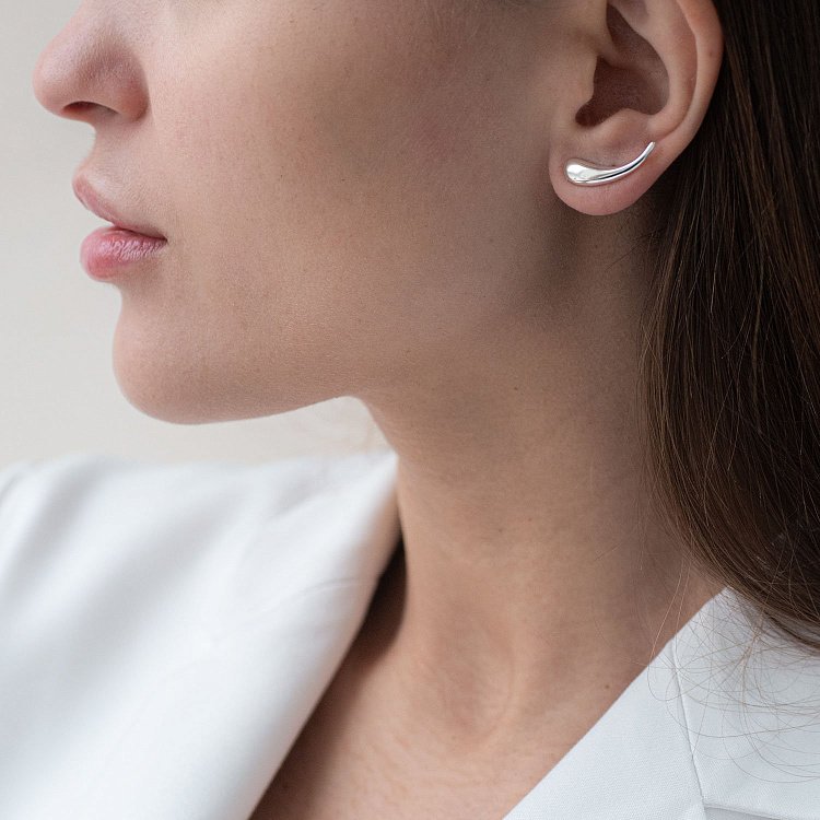 Серебряные серьги - пусеты "Момент" 122888 от ювелирного магазина Оникс