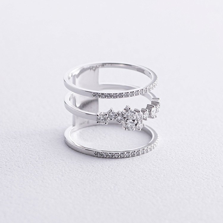 Золотое кольцо с бриллиантами 25901121 от ювелирного магазина Оникс - 1