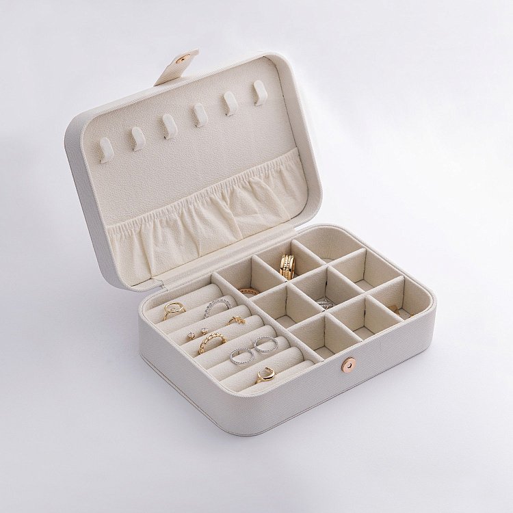 Скринька для прикрас кв21 від ювелірного магазину Онікс