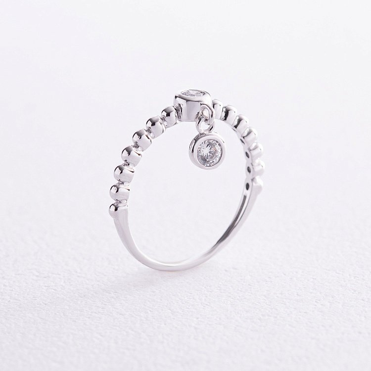 Каблучка в білому золоті з фіанітами к07056 від ювелірного магазину Онікс