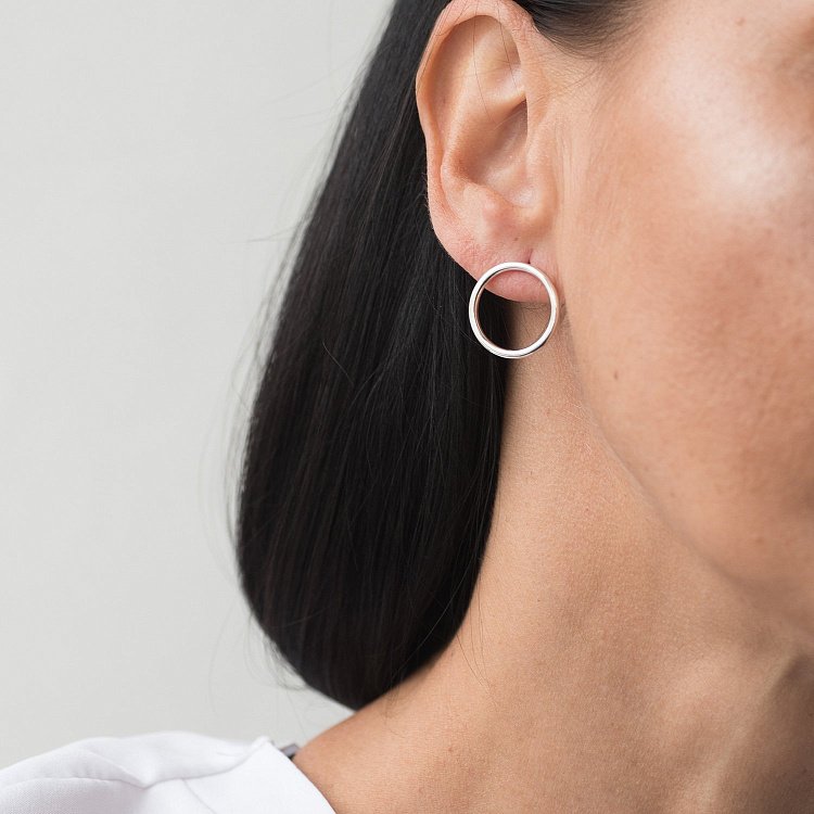 Сережки - пусети Великий кругообіг в сріблі 1.9 см 122547 від ювелірного магазину Онікс - 27