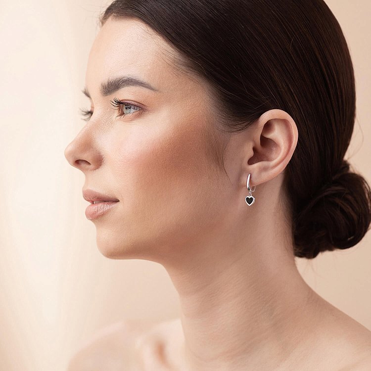 Сережки "Сердечки" у білому золоті (емаль) с08338 від ювелірного магазину Онікс - 1