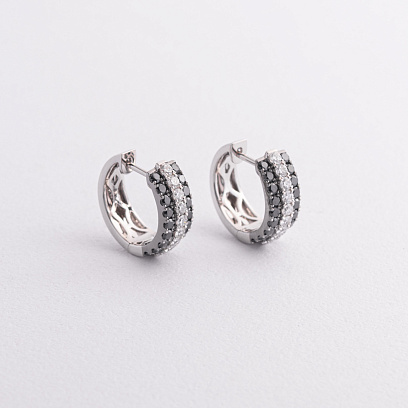 Золотые серьги с черными и белыми бриллиантами сб0614cha