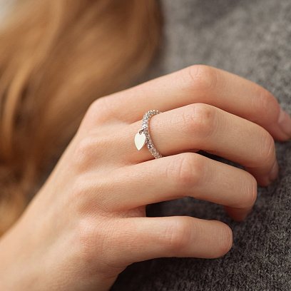 Серебряное кольцо "Сердечко" с фианитами 054780 №4