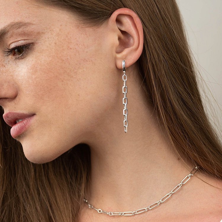 Серебряные серьги "Цепочки" 122779 от ювелирного магазина Оникс