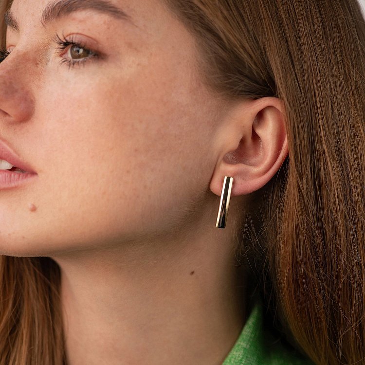 Серьги - пусеты "Molly" в желтом золоте с08552 от ювелирного магазина Оникс - 2