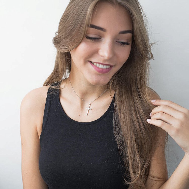 Золотая подвеска - крестик с бриллиантами пб0060gm от ювелирного магазина Оникс - 2