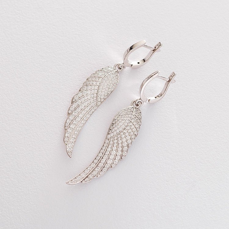 Золотые серьги "Крылья Ангела" (куб.циркон) 03-1745.0.2401 Золотые серьги "Крылья Ангела" (куб.циркон) 03-1745.0.2401 от ювелирного магазина Оникс