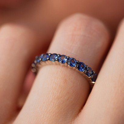 Золотое кольцо с дорожкой камней (сапфиры) кб0443gl №5