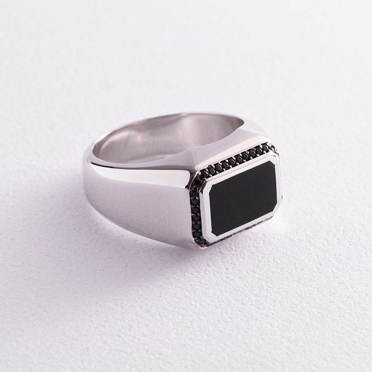 Золота чоловіча печатка (онікс, фіаніт) к06085 від ювелірного магазину Онікс