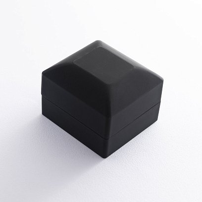 Чорний футляр для прикрас з підсвічуванням chfutlyar №2