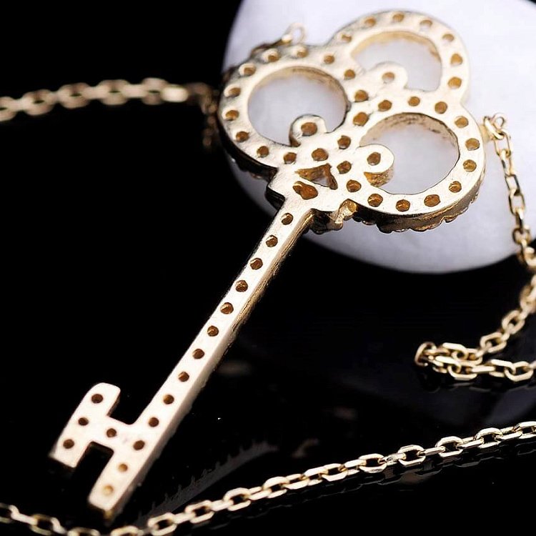 Золотое колье "Ключик" с фианитами кол00587 от ювелирного магазина Оникс - 3