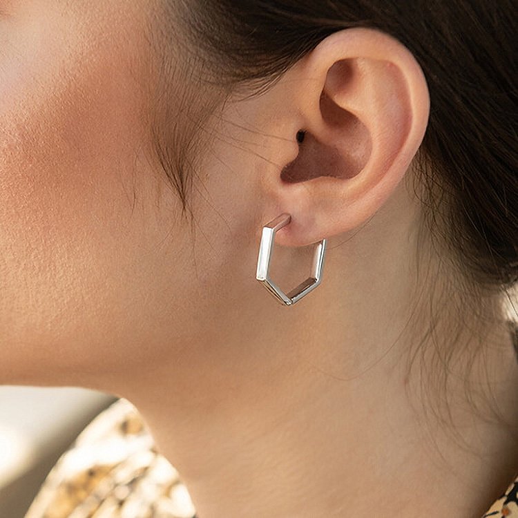 Срібні сережки "Шестикутники" 902-01270 від ювелірного магазину Онікс