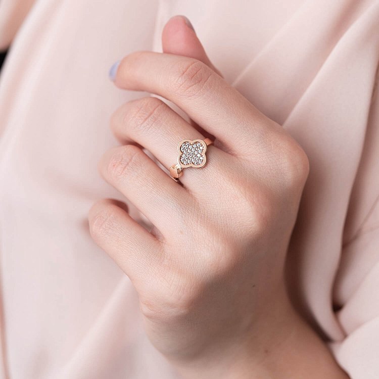 Каблучка "Конюшина" в червоному золоті (фіаніти) к06916 від ювелірного магазину Онікс - 4