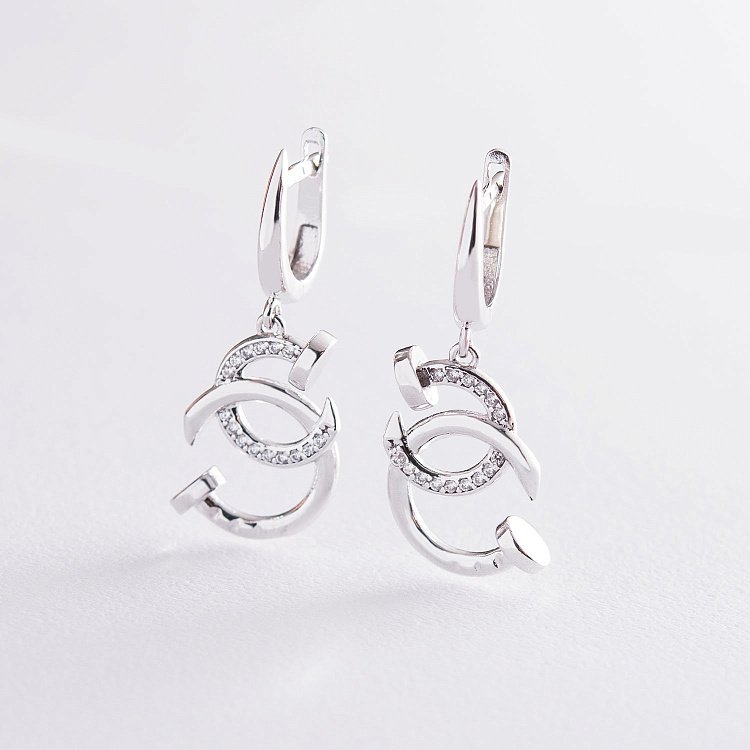 Серьги "Гвоздики" в белом золоте с06744 от ювелирного магазина Оникс