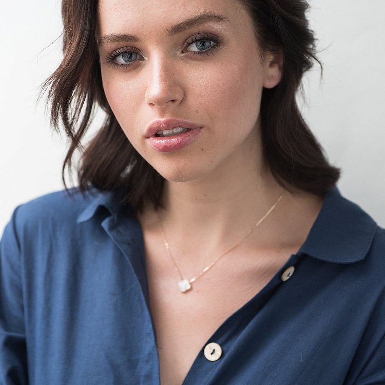 Золоте кольє "Конюшина" (перламутр) кол01663 від ювелірного магазину Онікс - 10