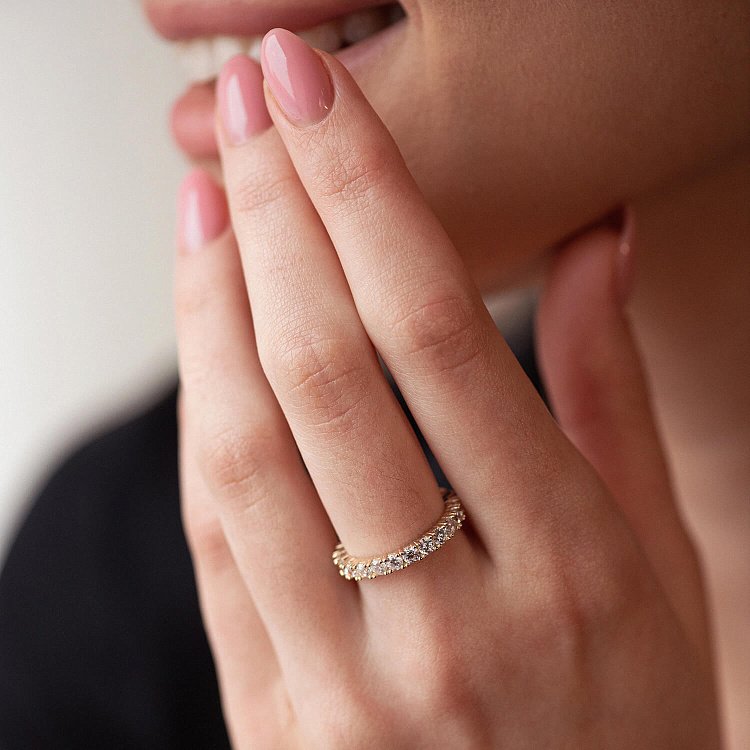 Каблучка "Paris" з доріжкою каменів у жовтому золоті к07201 від ювелірного магазину Онікс - 13