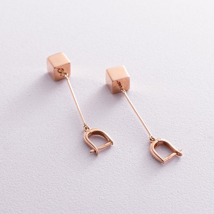 Золоті сережки з кубиками с05654 від ювелірного магазину Онікс - 2