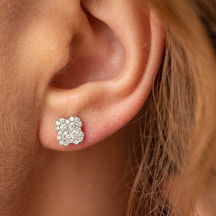 Золотые серьги - пусеты "Клевер" с бриллиантами сб0462mi от ювелирного магазина Оникс - 1