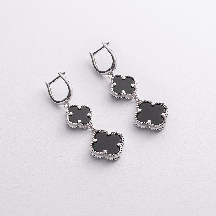 Серебряные серьги "Клевер" с ониксом 123498 от ювелирного магазина Оникс - 1