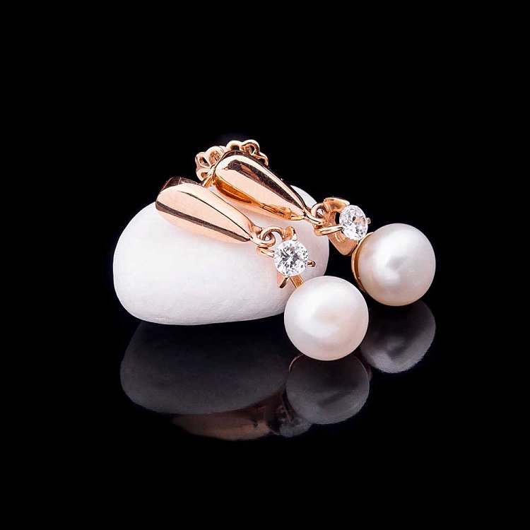 Золотые серьги (культ. пресн. жемчуг,фианиты) с02242 от ювелирного магазина Оникс